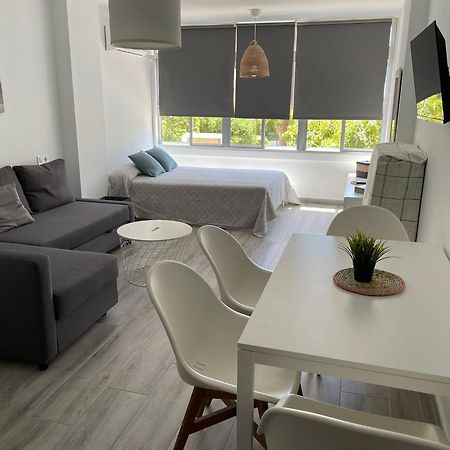 Estudio Nuevo Y Con Piscina เบนัลมาเดนา ภายนอก รูปภาพ
