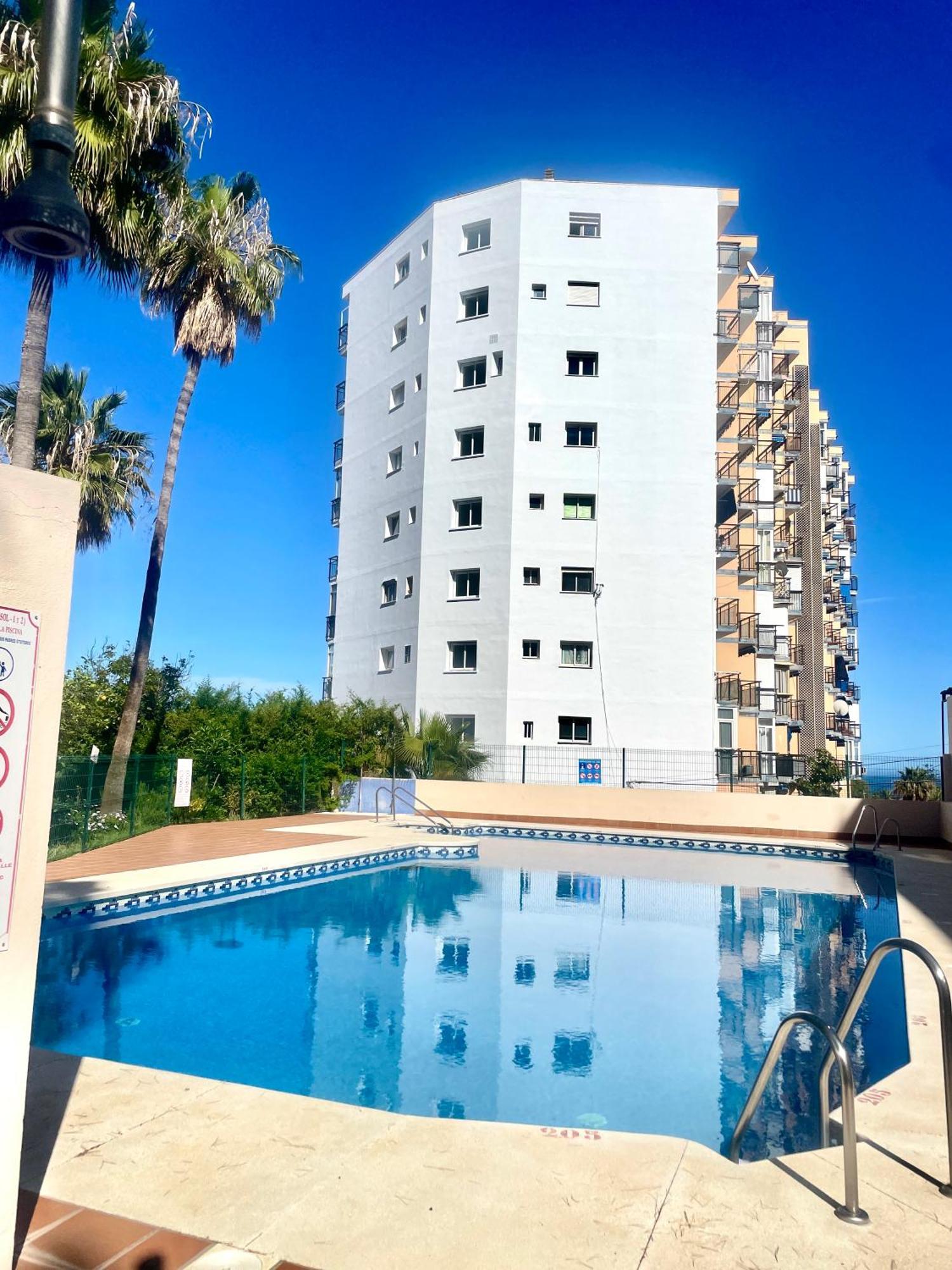 Estudio Nuevo Y Con Piscina เบนัลมาเดนา ภายนอก รูปภาพ