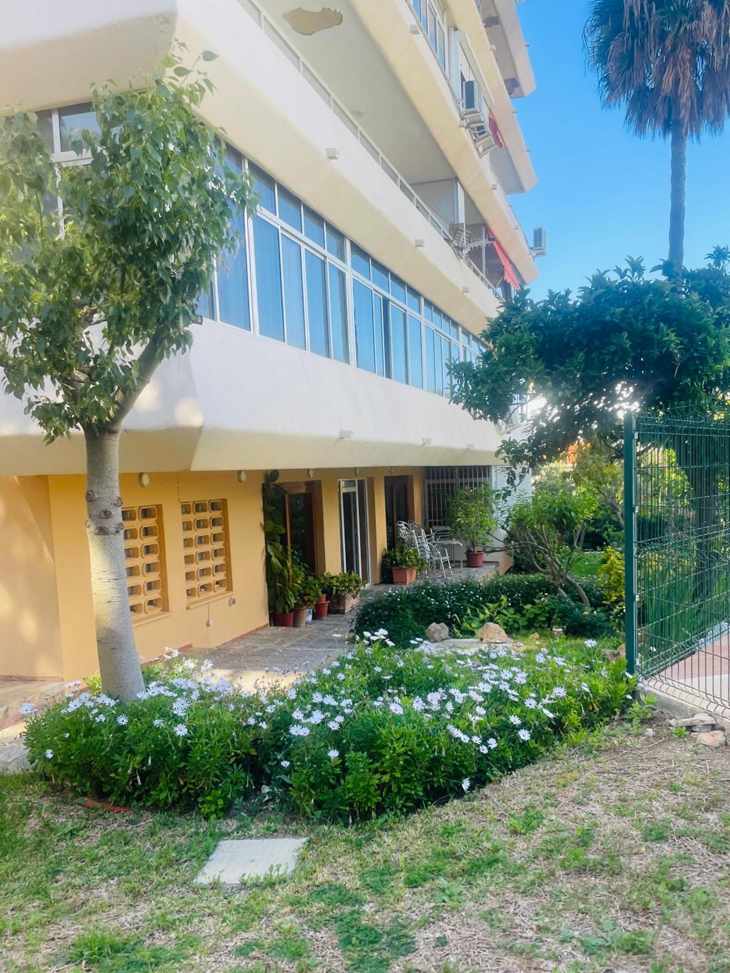 Estudio Nuevo Y Con Piscina เบนัลมาเดนา ภายนอก รูปภาพ
